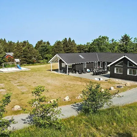 Feriehus 24 Person In Bl Vand Blåvand